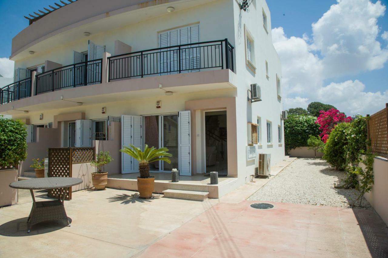 The Paradise Townhouses By Taimoura Paphos Exteriér fotografie