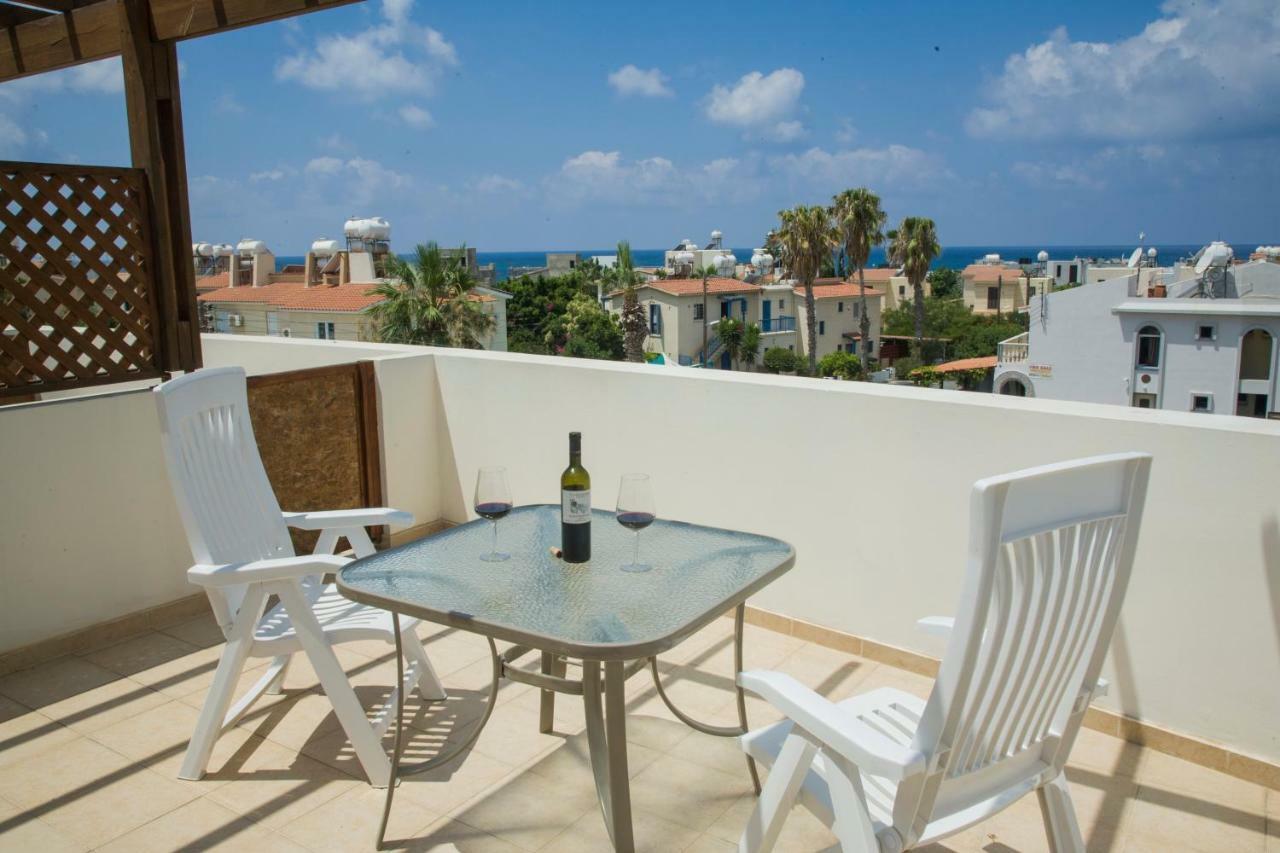 The Paradise Townhouses By Taimoura Paphos Exteriér fotografie